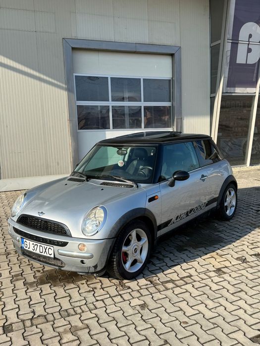 Vând Mini Cooper