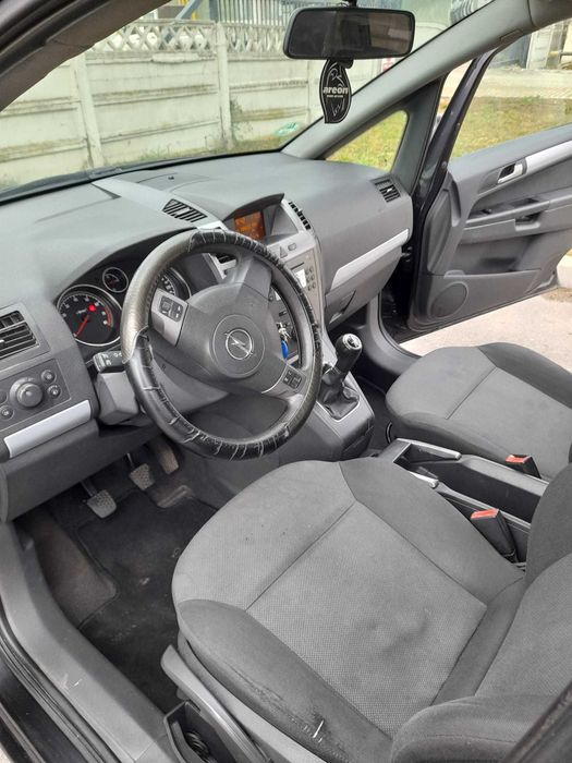 Opel Zafira 1.8 140 ps