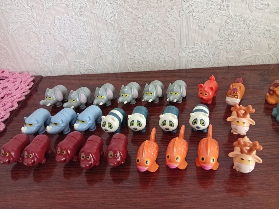 Игрушки Киндер сюрприз разное