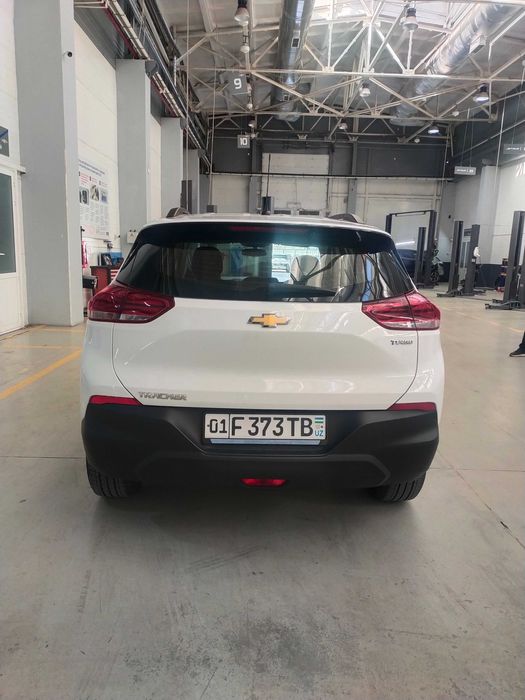 TRACKER 2 LS sotiladi