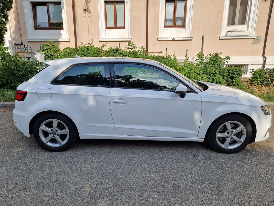 Audi A3 4x4, 184CP, 2000 diesel,Quattro, automat, trapa panoramica