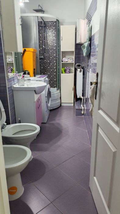 Apartament 3 camere!