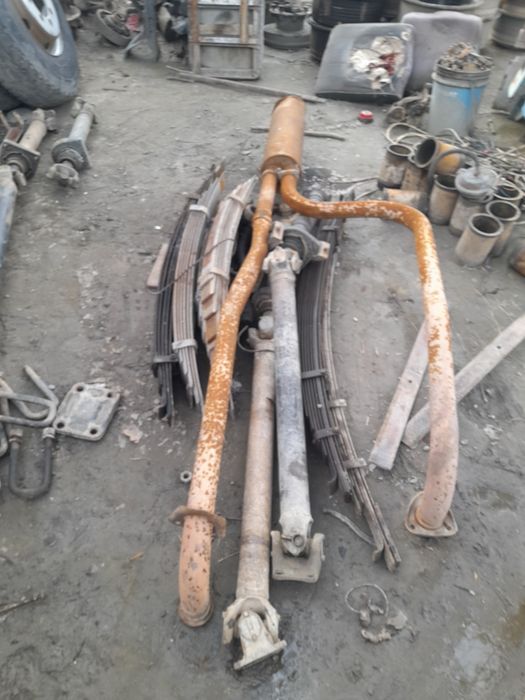 Зил запчастлар сотилади