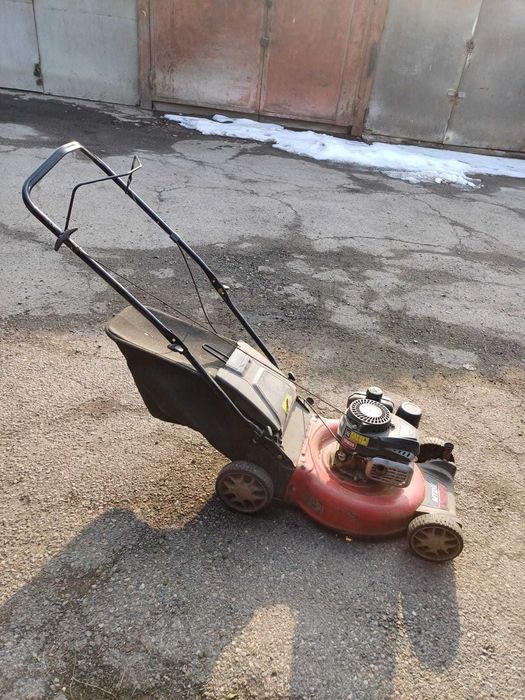 Продам газонокосилку в хорошем состоянии