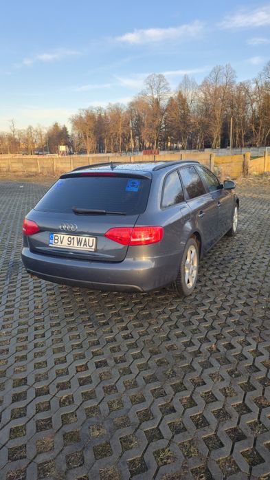 Vand sau Schimb Audi A4 B8 Avant – Gri • 2010 • 2.0 TDI • Automat