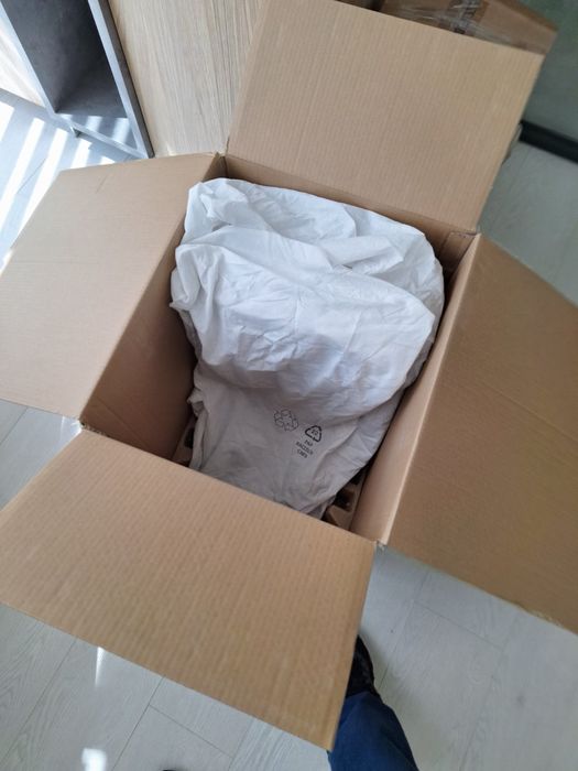 Пахосмукачка робот Philips HomeRun за сухо и мокро почистване ​Серия 7