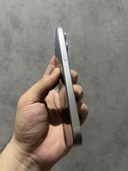 15 pro max 256gb 92%  xolati zor karobkali