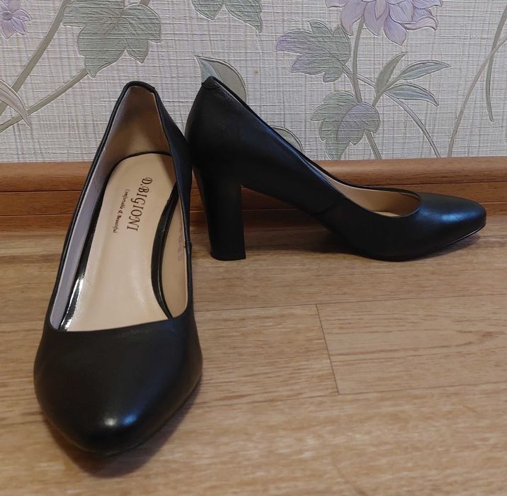 Туфли женские черные