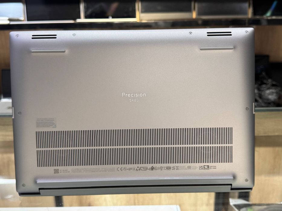 Ultrabook DELL Precision 5480