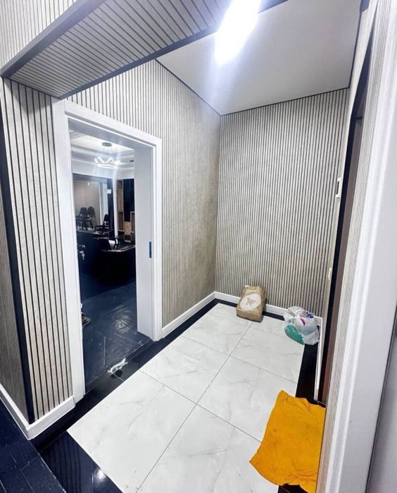 Офис в центре городо метро Ойбек +Мебель