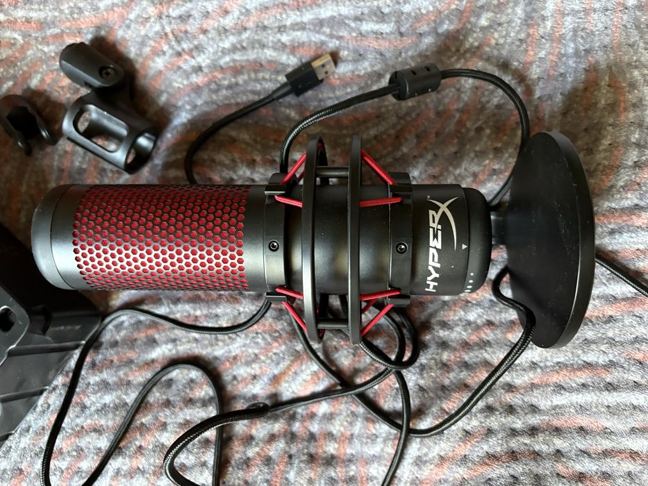 HyperX QuadCast USB микрофон для стримов/игр/Discord