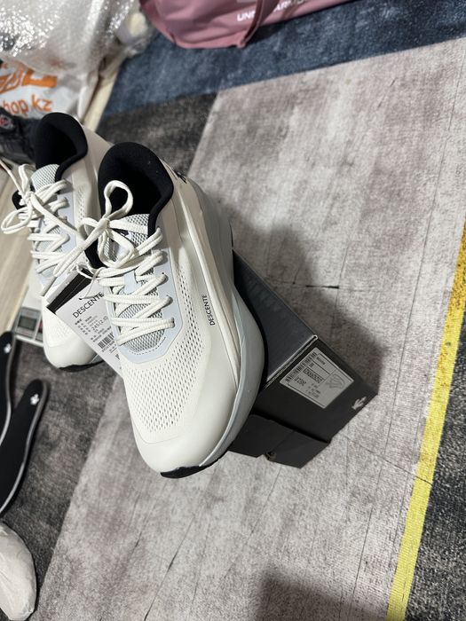 Кроссовки Descente