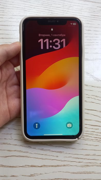 Iphone Xr sotiladi