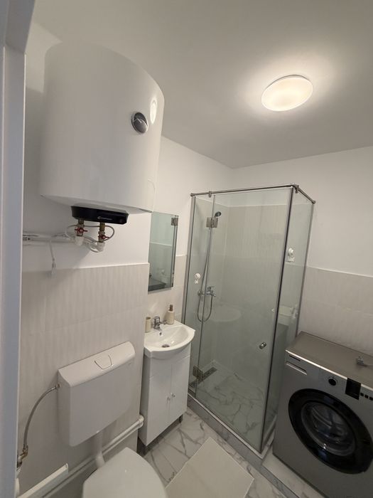 Inchiriez garsoniera - prima inchiriere - proprietar