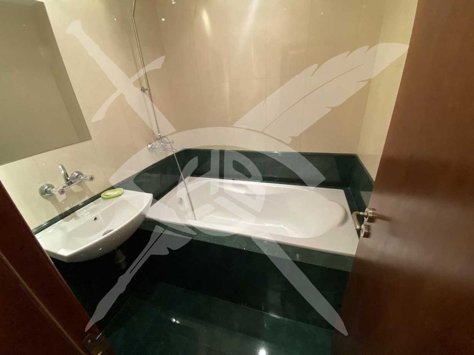 Дава се под наем Четиристаен апартамент в Варна, Общината - 120 кв.м за 1000 € - Снимка #10