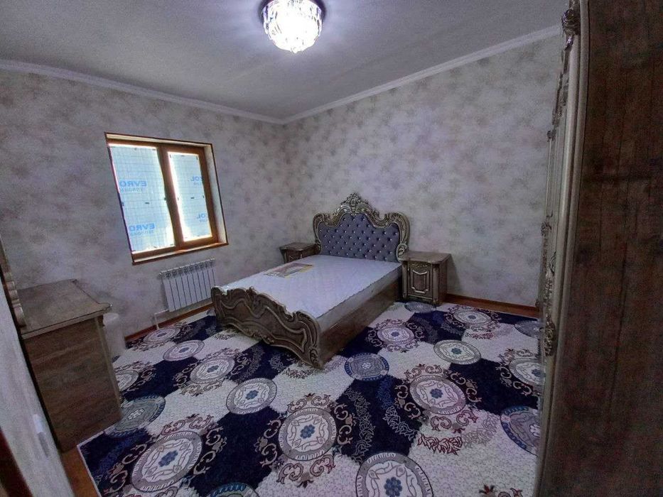 Sharq kalso g'ishtli dom 3-qavatda (5 qavatli) 1 xonali kvartira