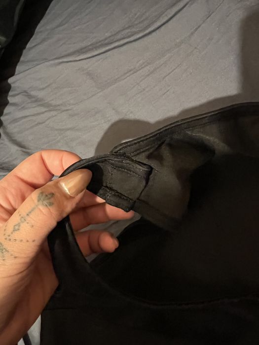 Потници: H&M, Shein, Guess,Affect ,Zara и Bershka