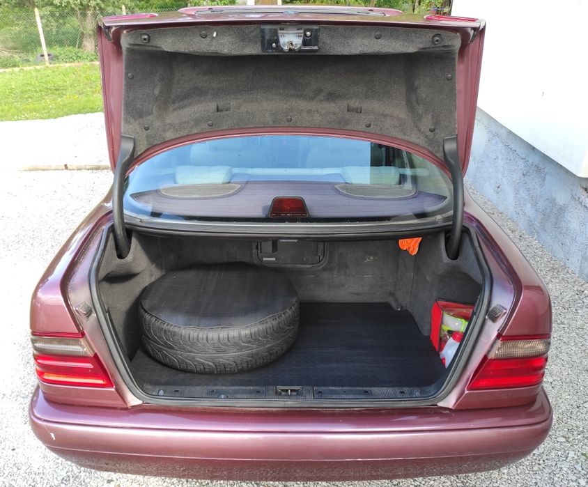 Mercedes Benz - E 230 /// BENZIN / GAS