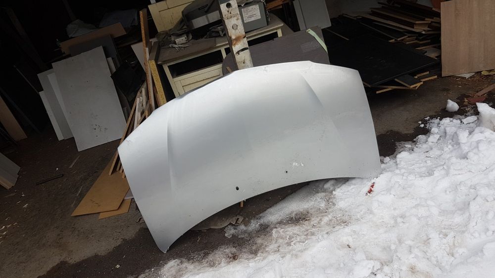 Капот мазда премаси