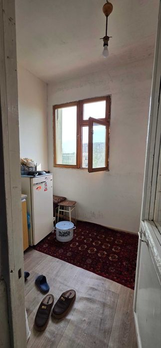 Продаю квартиру.Юнусабад 8 2\5\5 Принц перекресток