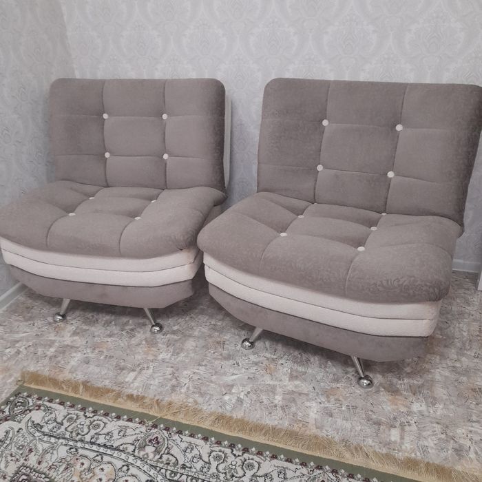 Мягкая мебель диван два кресла