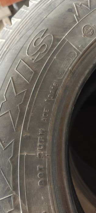 Продам резину Maxxis зима