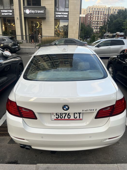 BMW 528i 2twin turbo 2014.