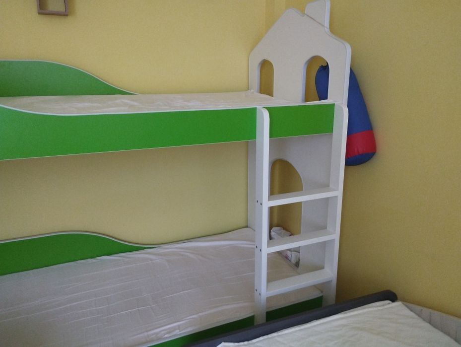 Детско двуетажно легло