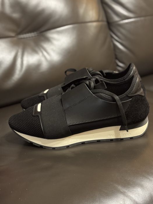 Balenciaga Race 270 лв