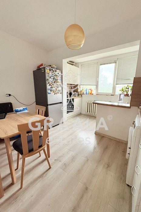 Продава се Тристаен апартамент в София, Овча купел 1 - 92 кв.м за 2337 €/кв.м - Снимка #2