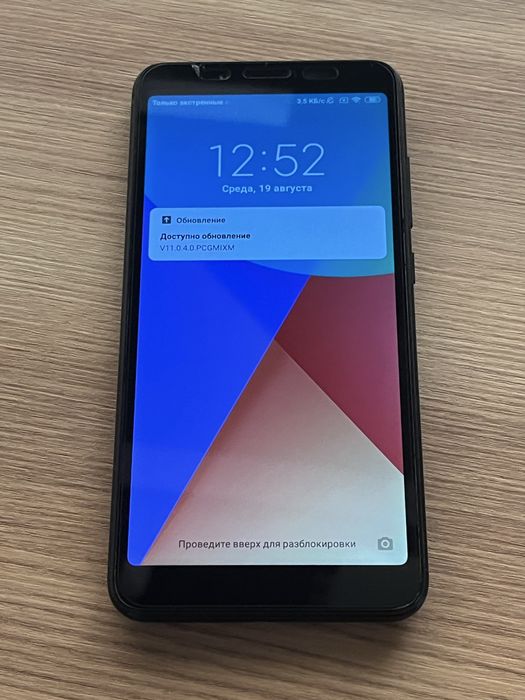 Продаю телефон Redmi 6