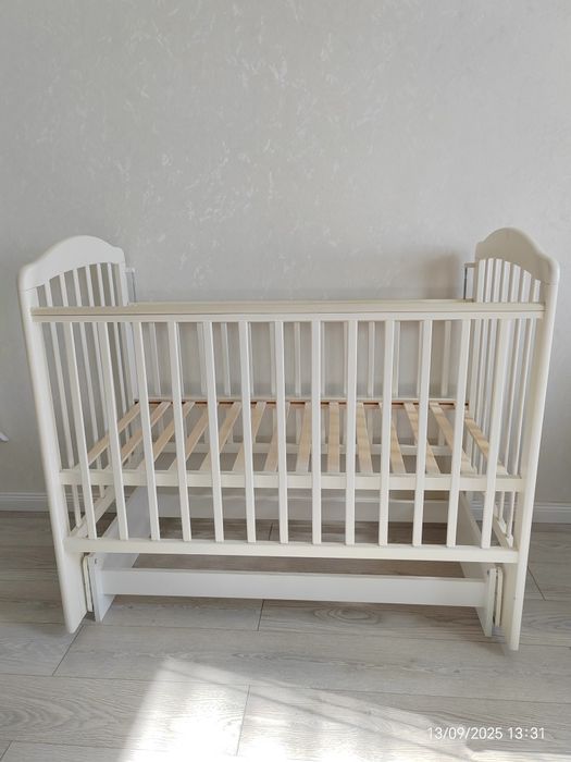 Продам кроватку - маятник