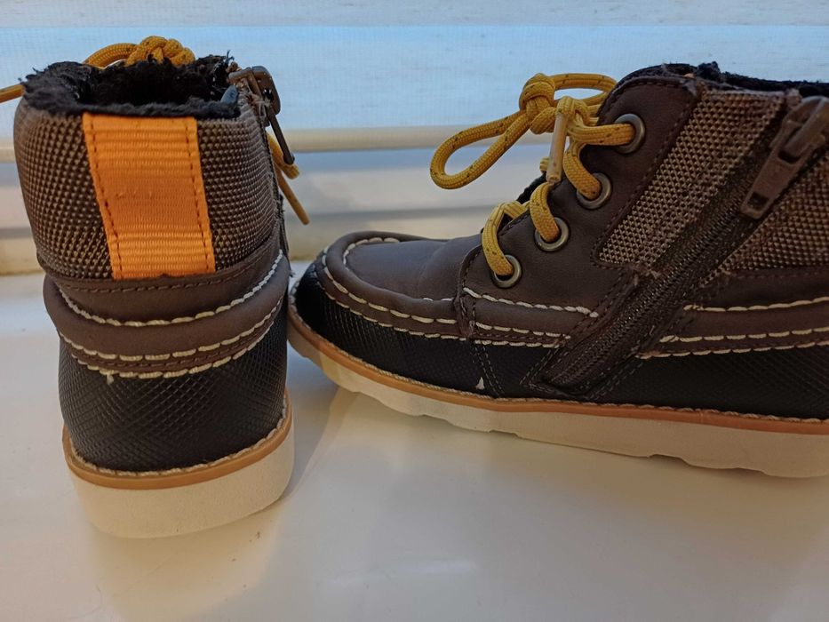 Ghetute Clarks marimea 27,5