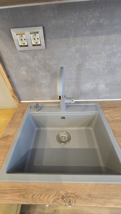 Дава се под наем Тристаен апартамент в Варна, Общината - 70 кв.м за 765 € - Снимка #4