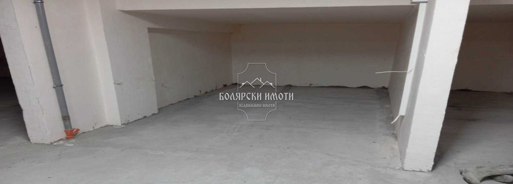 Продава се Гараж / Паркомясто в Велико Търново, Център - 16 кв.м за 1438 €/кв.м - Снимка #1