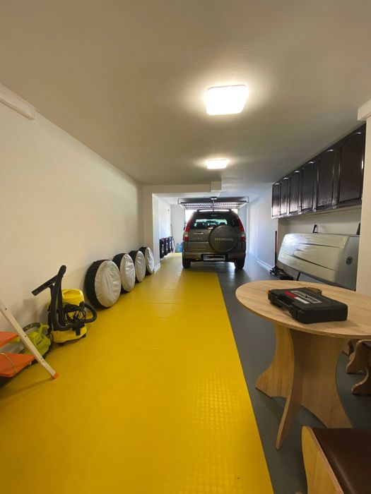 ОБШИРНО ПАРТЕРНО помещение за Склад/ Офис / Гараж