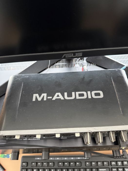 Amplificator boxe si placa de sunet