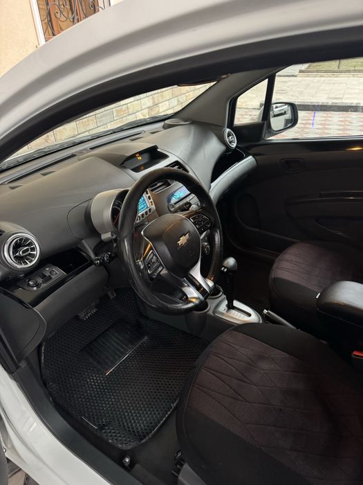 Спарк афтомат. 2015 йил. Нақт ва насия совдага сотилади. Нақтга 6100