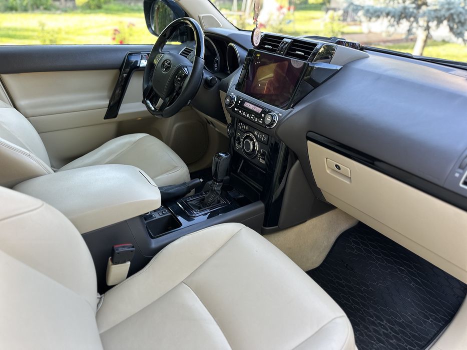 Toyota Land Cruiser 2.8l Turbo D-4D AVS Aut. Luxury
