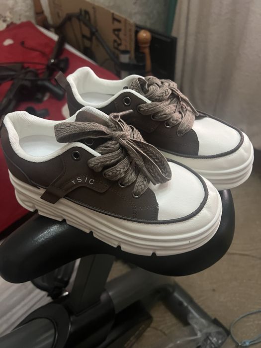 Продаю кеды ,размер 38