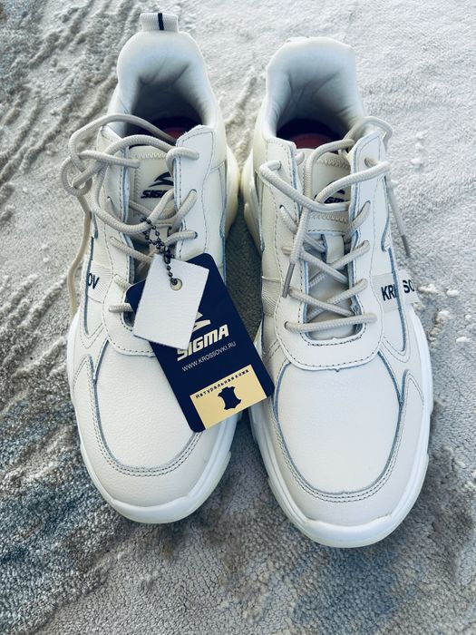 Продам Кроссовки