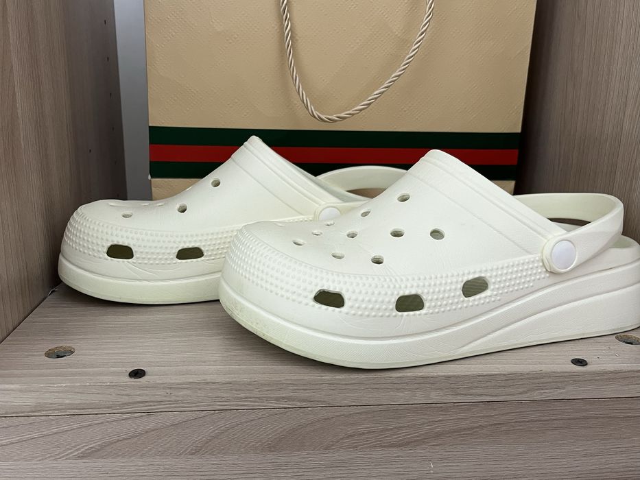 Кроксы женские