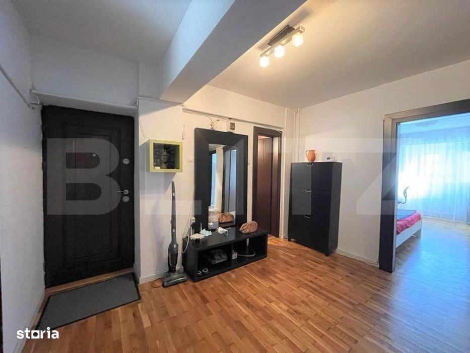 Apartament 3 camere, decomandat, 80 mp, balcon, Piata Cipariu