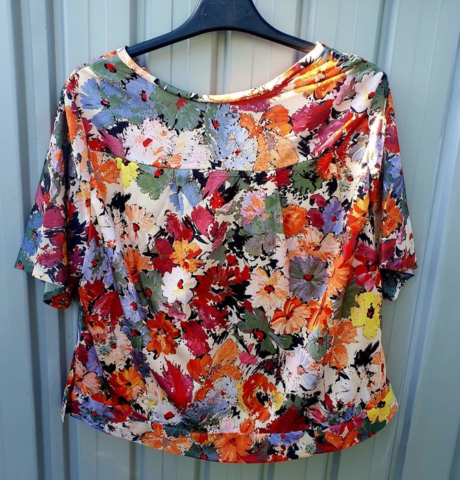 Bluza cu imprimeu floral