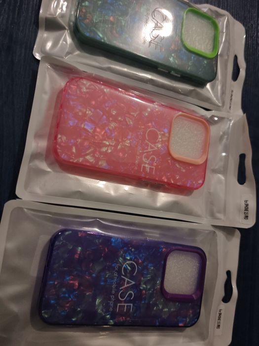 IPhone 15 Pro цветни гърбове