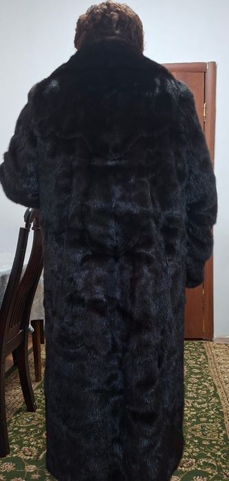 Продам Норковую шубу, классика,