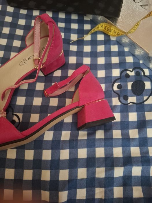 Розови/цикламени сандали Stilo shoes