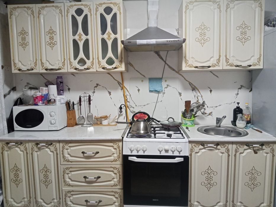 Куханный гарнитур
