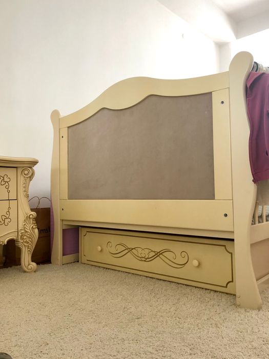 Детская кровать-манеж