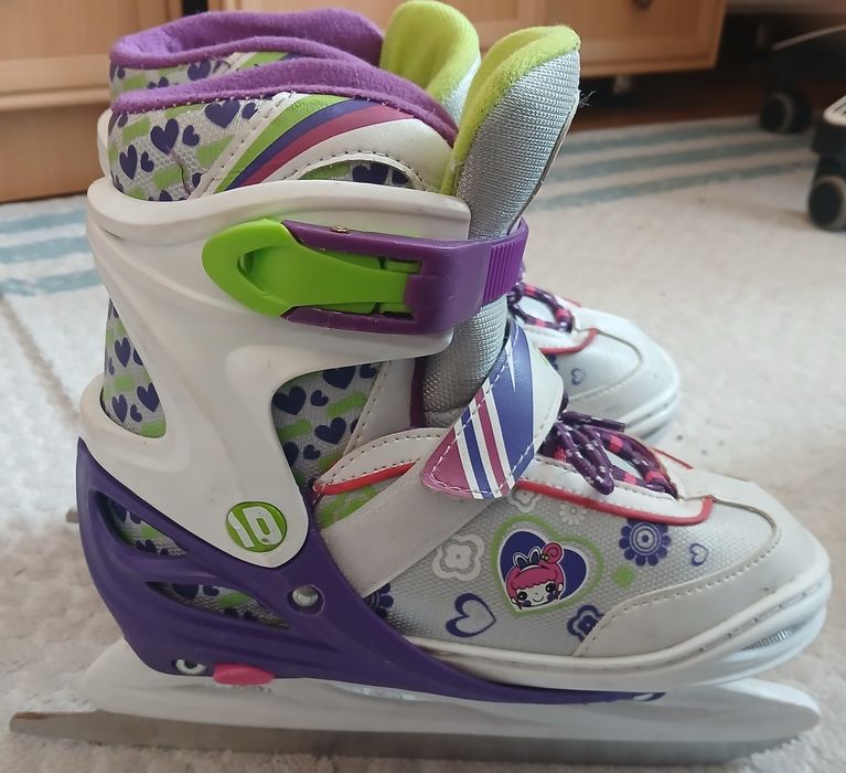 Коньки размер 34-37.